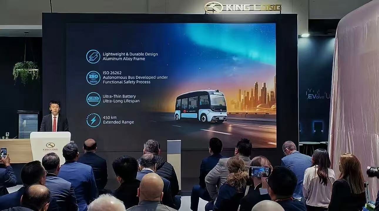 1760083515907 8c9ef79df1ca749300e8d0b068e408cb